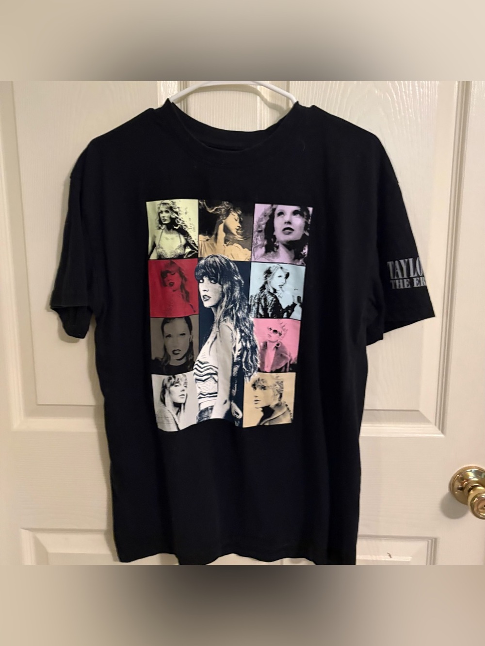 Taylor Swift Eras Tour T-Shirt - Picture 1 of 3